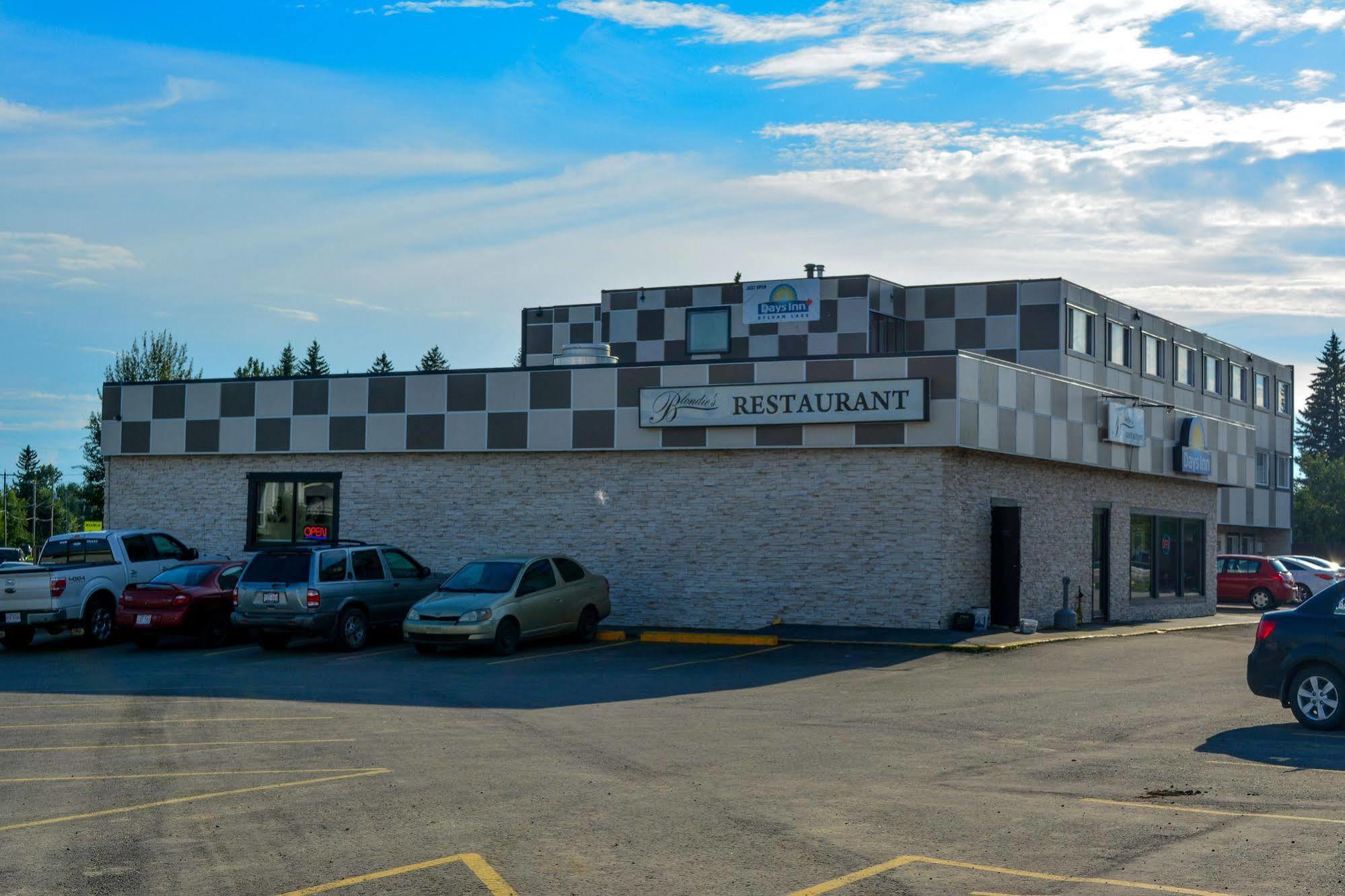 Days Inn By Wyndham Sylvan Lake Extérieur photo