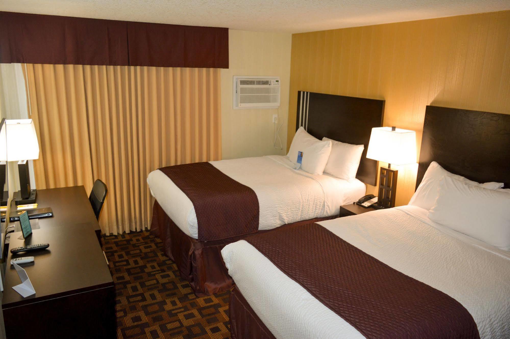 Days Inn By Wyndham Sylvan Lake Extérieur photo