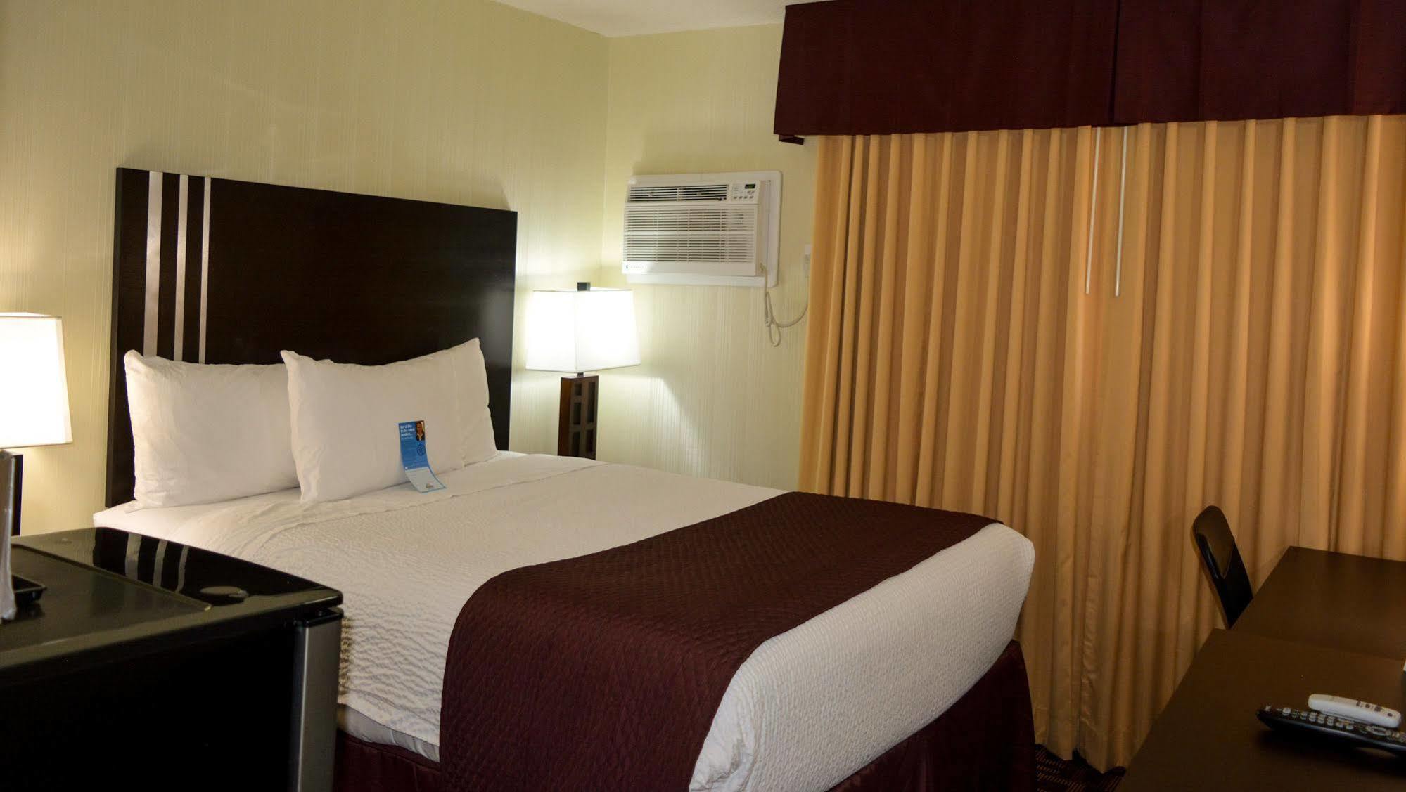 Days Inn By Wyndham Sylvan Lake Extérieur photo